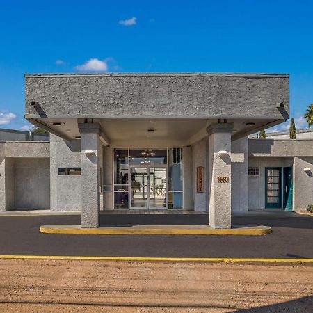 Knights Inn Tucson D.M.A.F Area Экстерьер фото