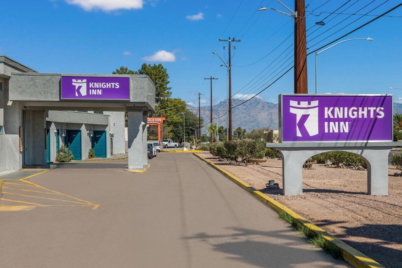 Knights Inn Tucson D.M.A.F Area Экстерьер фото