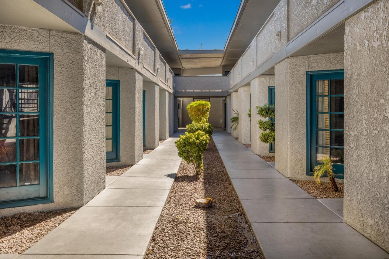 Knights Inn Tucson D.M.A.F Area Экстерьер фото