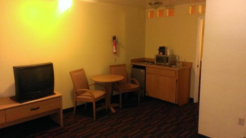 Knights Inn Tucson D.M.A.F Area Экстерьер фото